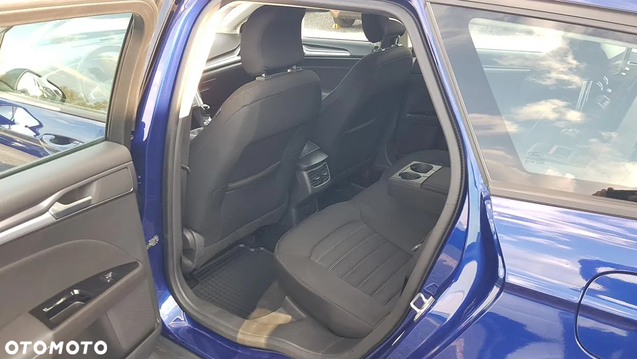 Ford Mondeo 2.0 TDCi Ambiente - 29
