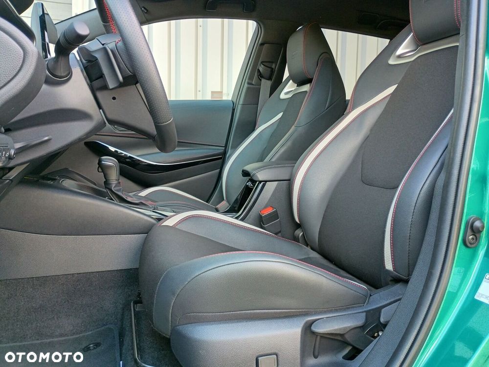 Toyota Corolla 2.0 Hybrid GR Sport - 19