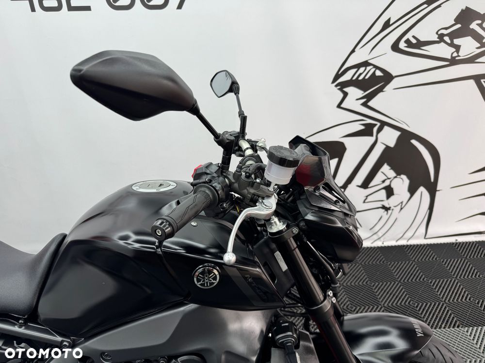 Yamaha MT - 33