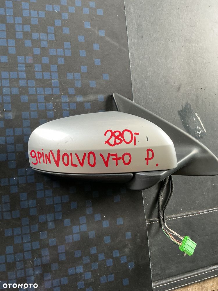 VOLVO V70 9 PIN LUSTERKO PRAWE - 2