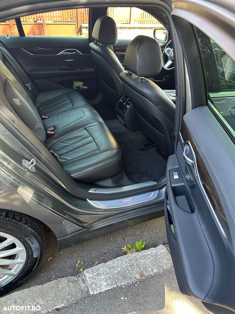 BMW Seria 7 730d - 4