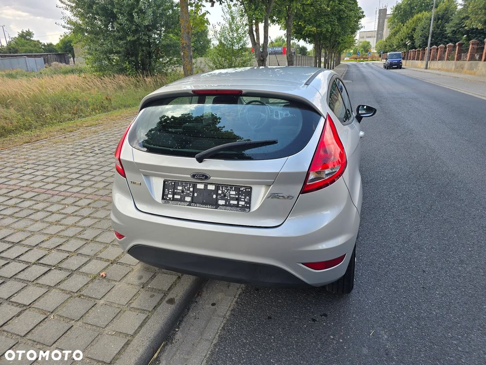 Ford Fiesta 1.6 TDCI Ambiente - 7