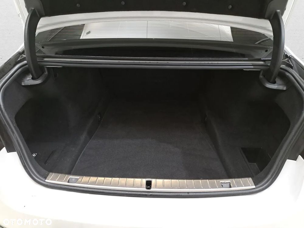 BMW Seria 7 730d - 12