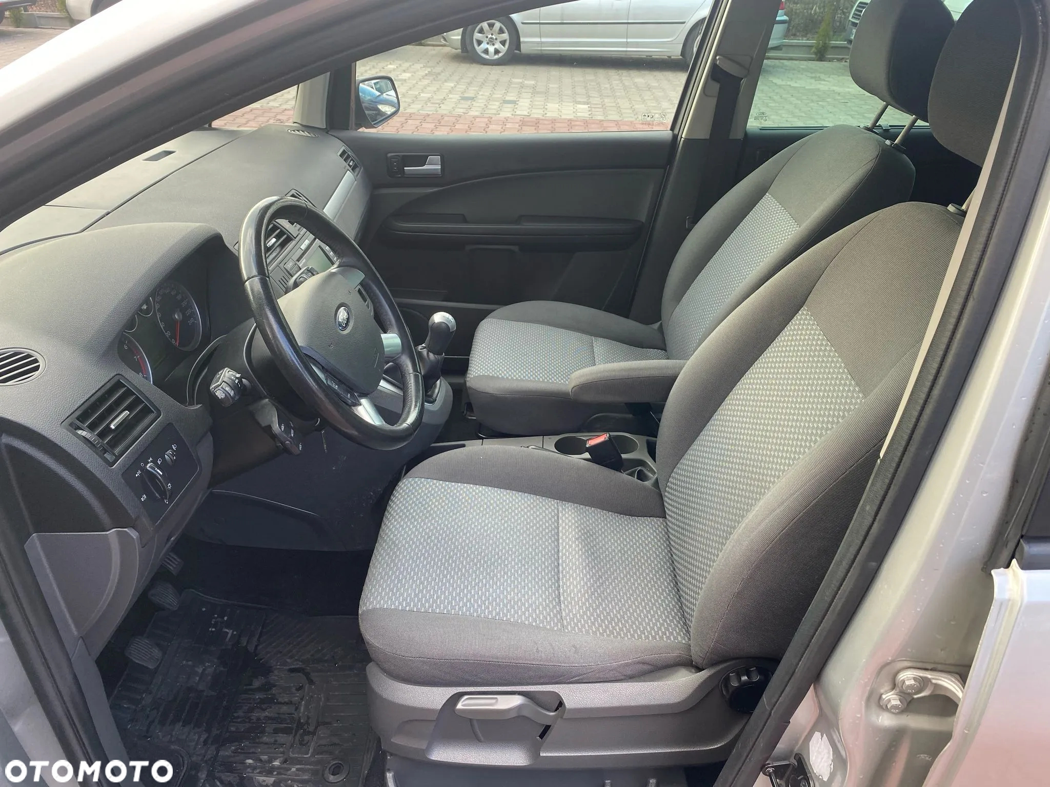 Ford Focus C-Max 1.8 Ambiente - 9