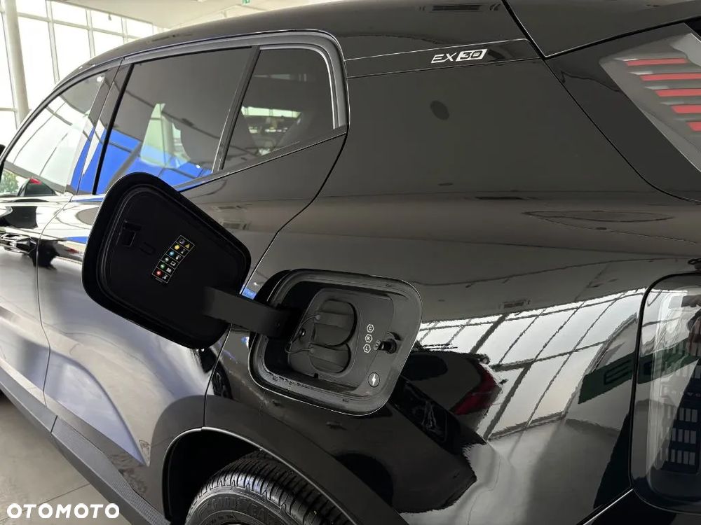 Volvo EX30 69kWh Twin Motor Ultra - 11