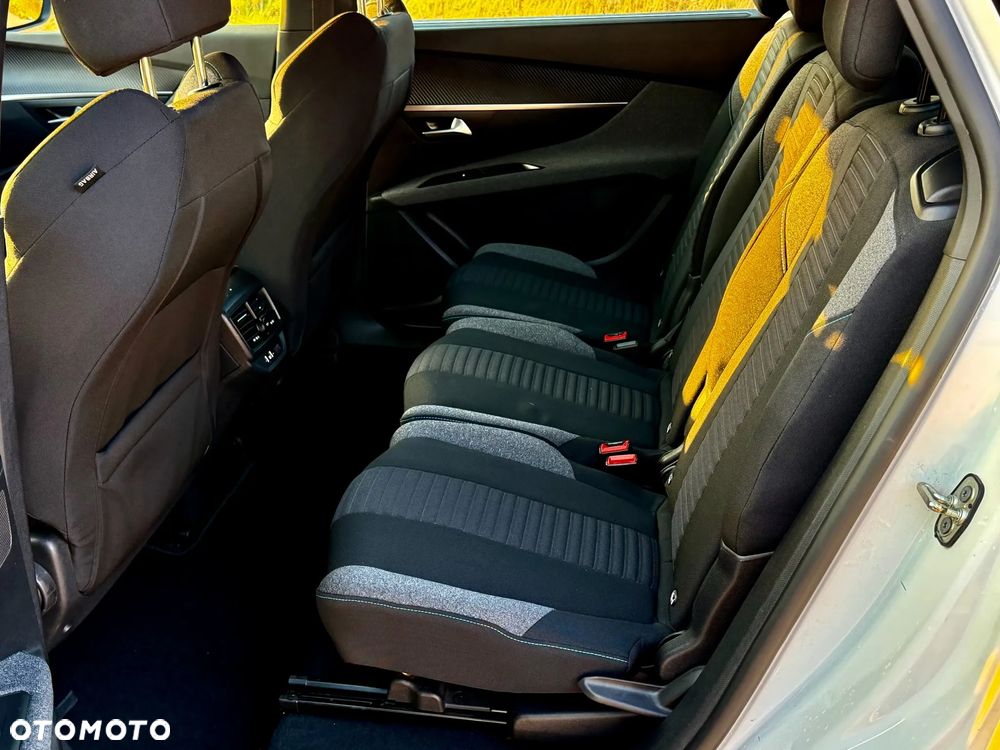 Peugeot 5008 1.2 PureTech Active S&S EAT6 - 13