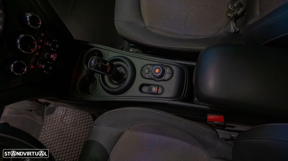 MINI Countryman Cooper D Auto - 17