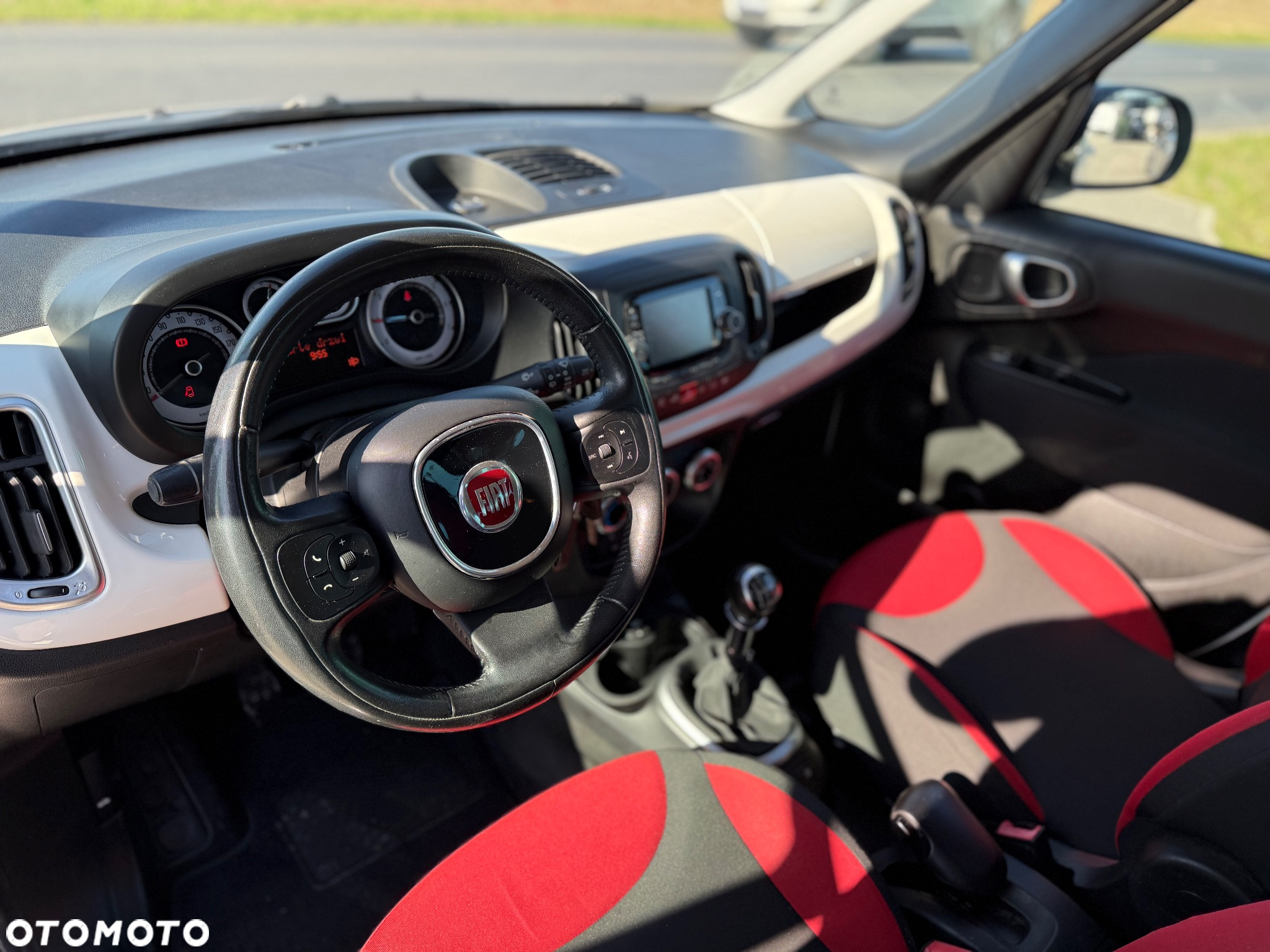 Fiat 500L 1.4 16V (RED) - 19
