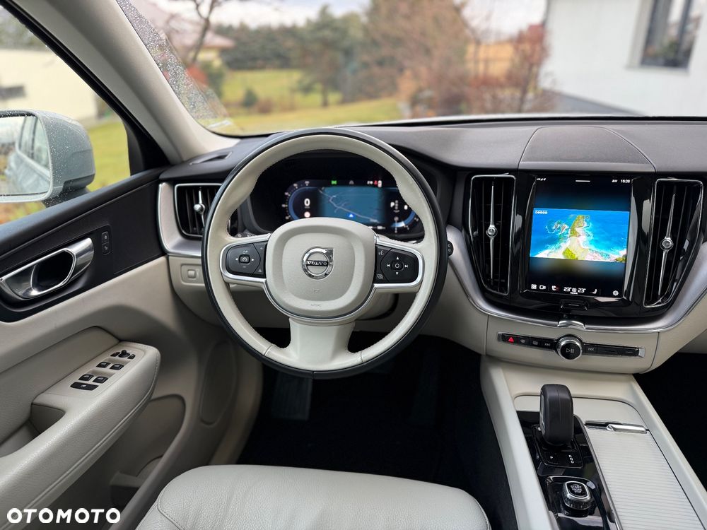 Volvo XC 60 B4 D Ultimate Dark - 16