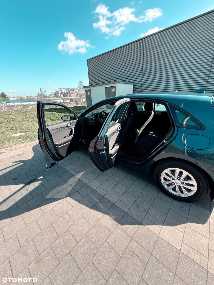 Kia Ceed - 14