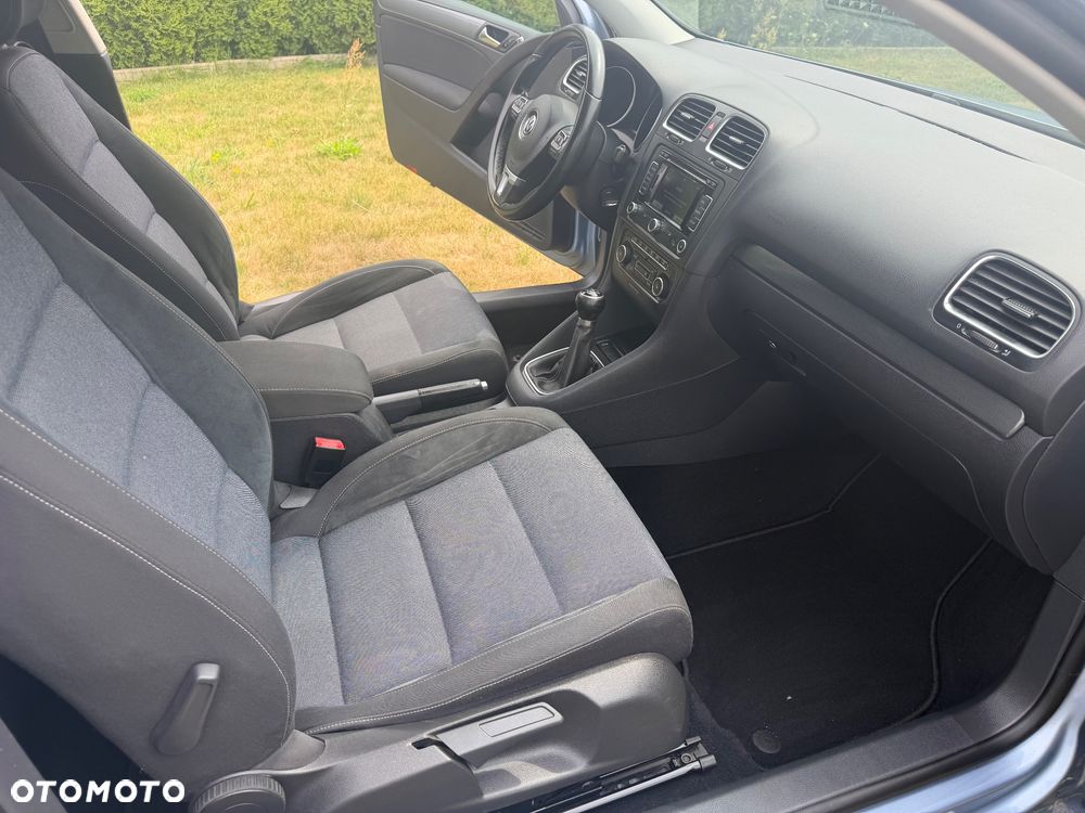 Volkswagen Golf 1.6 TDI DPF BlueMotion - 12