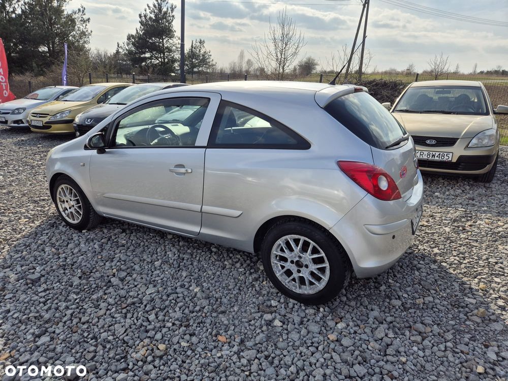 Opel Corsa 1.2 16V Cosmo EasyTronic - 7