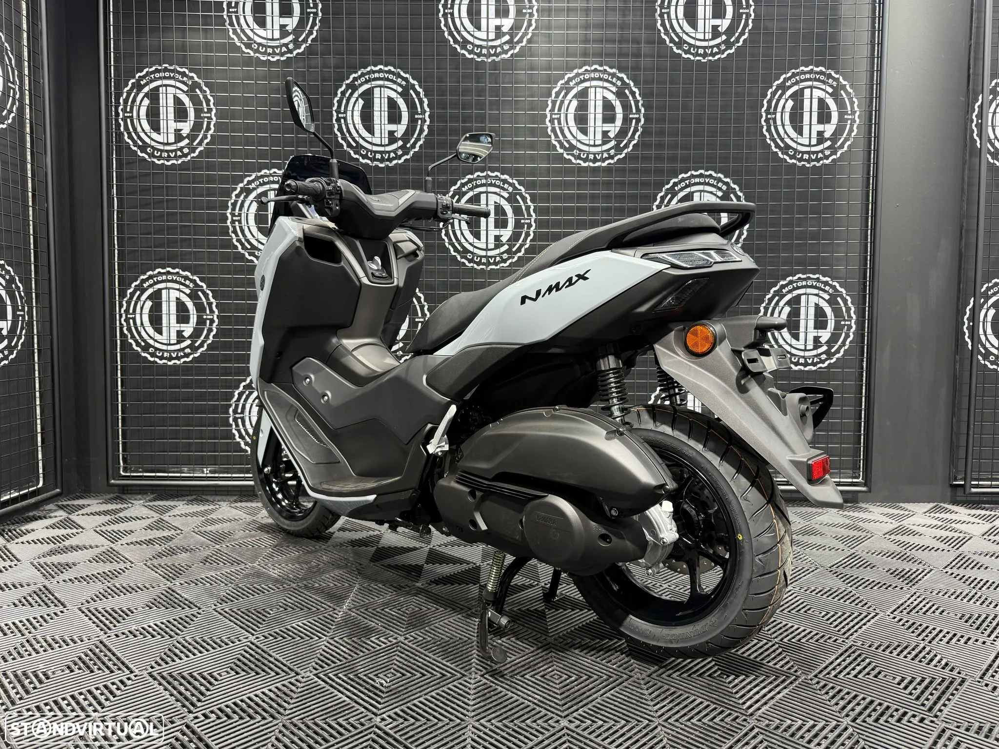 Yamaha NMAX 125 TECH MAX - 4
