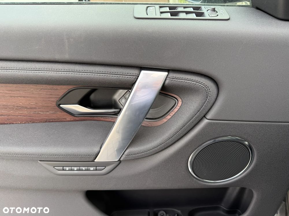 Land Rover Discovery Sport D200 - 16