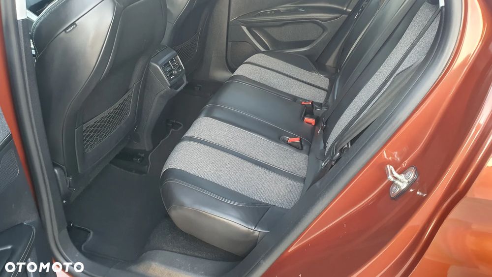 Peugeot 3008 BlueHDi 130 Stop & Start EAT8 Allure Pack - 17