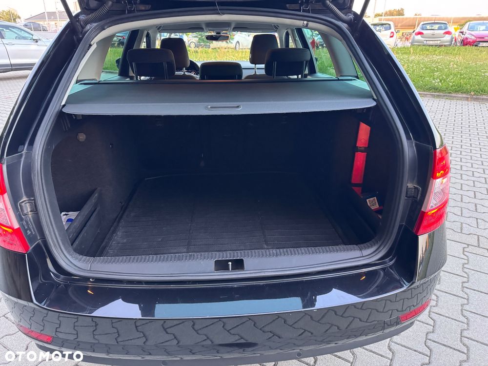 Skoda Octavia 2.0 TDI Style DSG - 23
