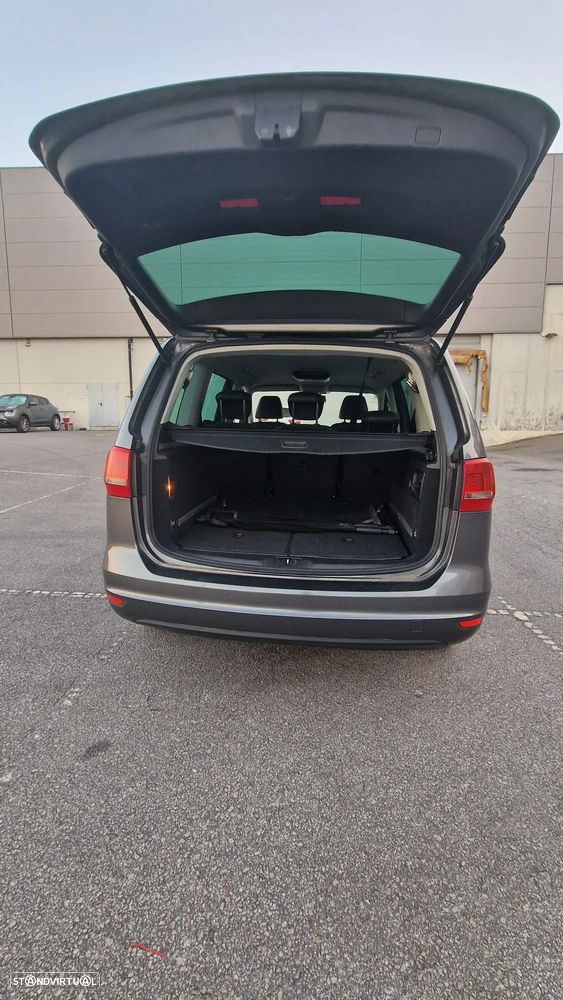 VW Sharan 2.0 TDI Highline - 9