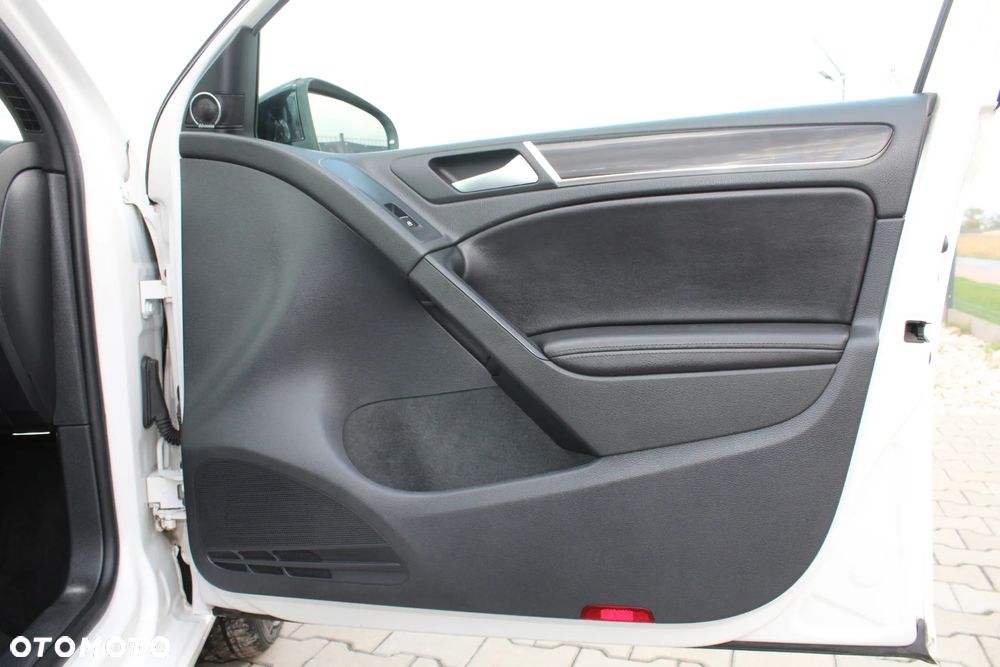 Volkswagen Golf 2.0 TDI DPF DSG GTD - 24