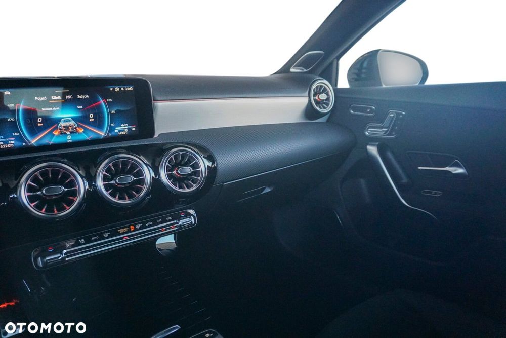 Mercedes-Benz Klasa A 35 AMG 4-Matic 8G-DCT - 14
