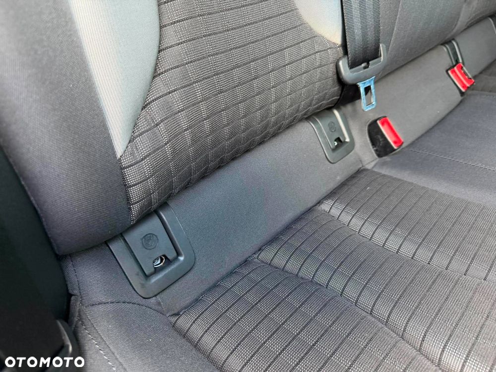 Audi A3 Sportback 2.0 TDI Ambiente - 19
