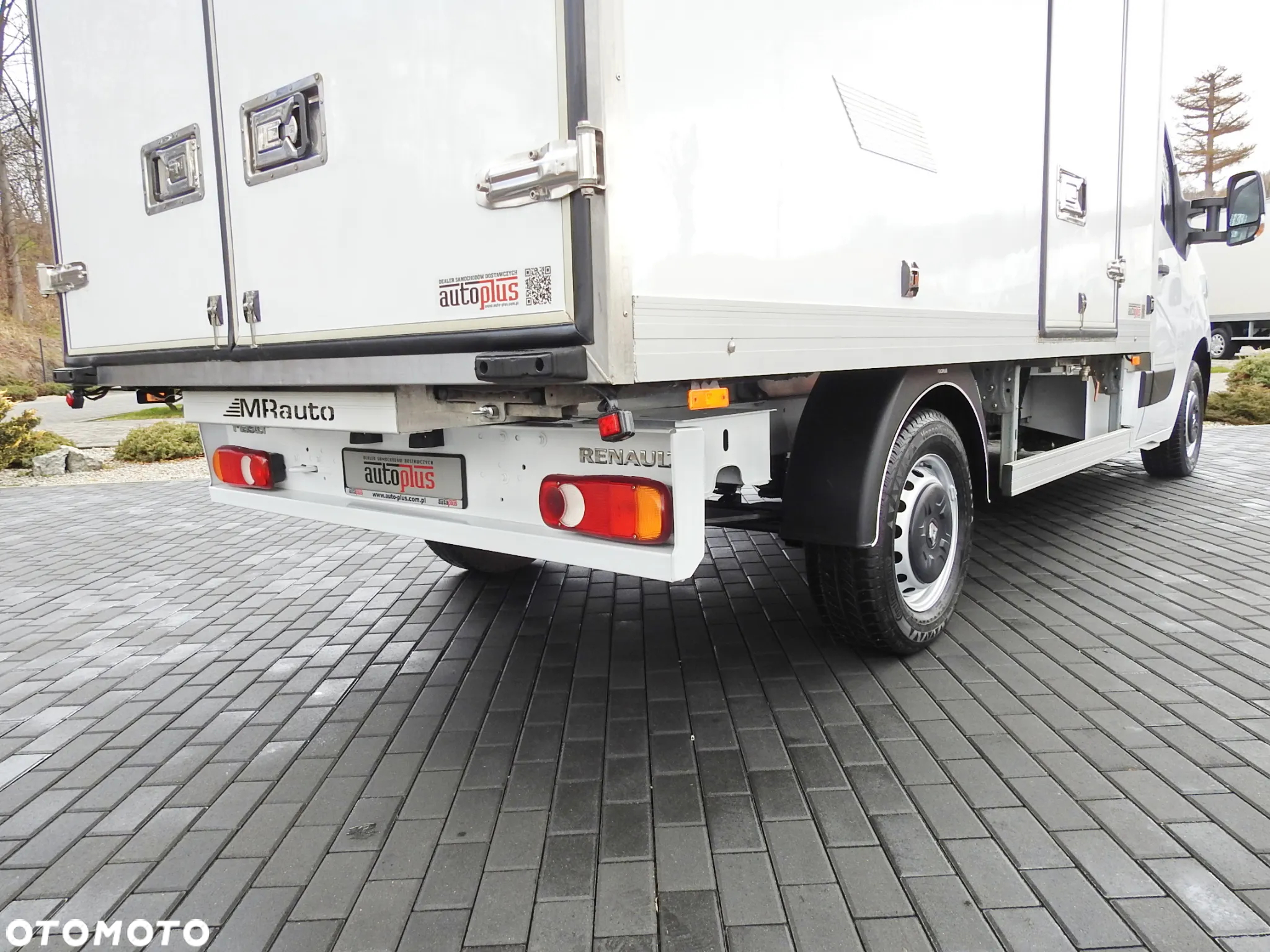 Renault MASTER  CHŁODNIA KONTENER 0*C LEDY KLIMATYZACJA 145KM [ 405777 ] - 25