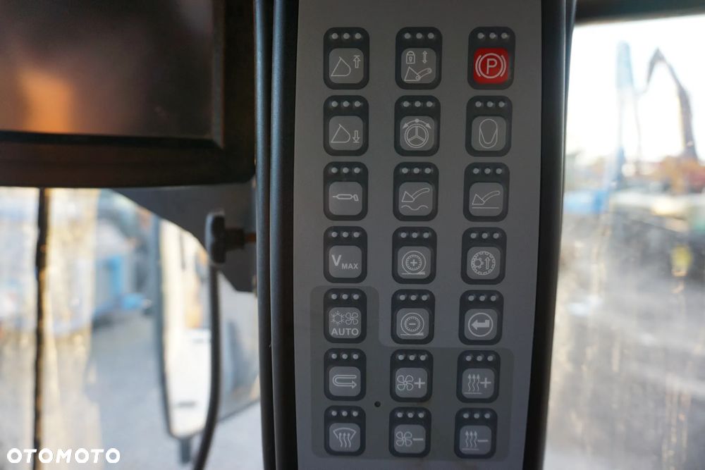 Liebherr L 566 xpower - 17