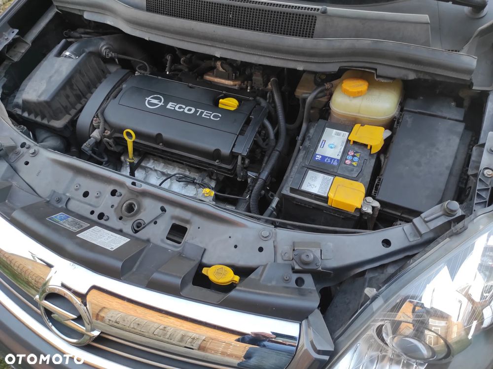 Opel Zafira 1.8 Cosmo - 16