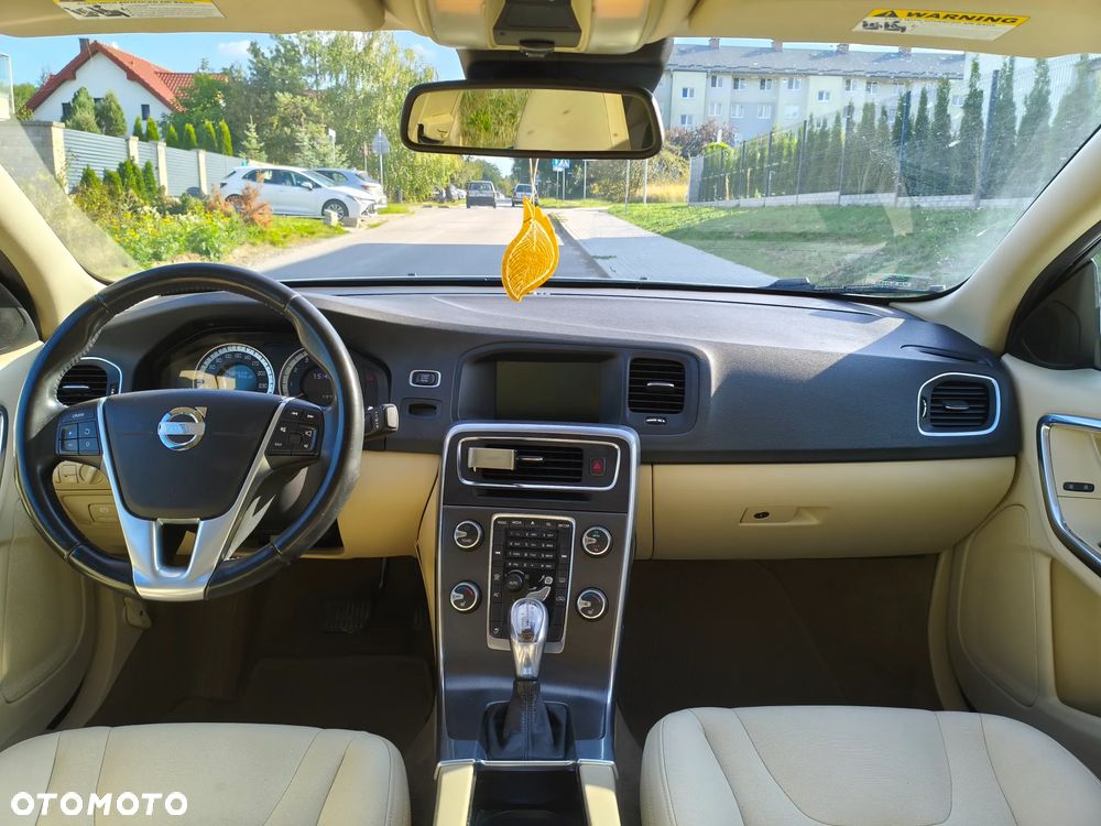 Volvo S60 2.5 T5 - 16