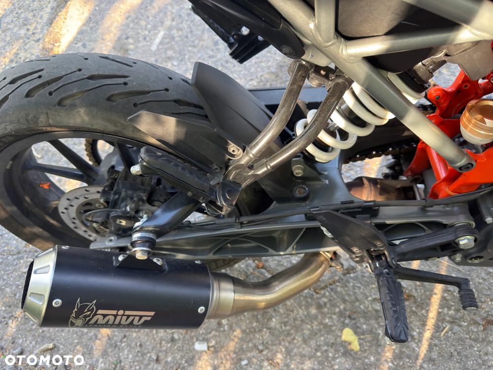 KTM Duke 125 - 12