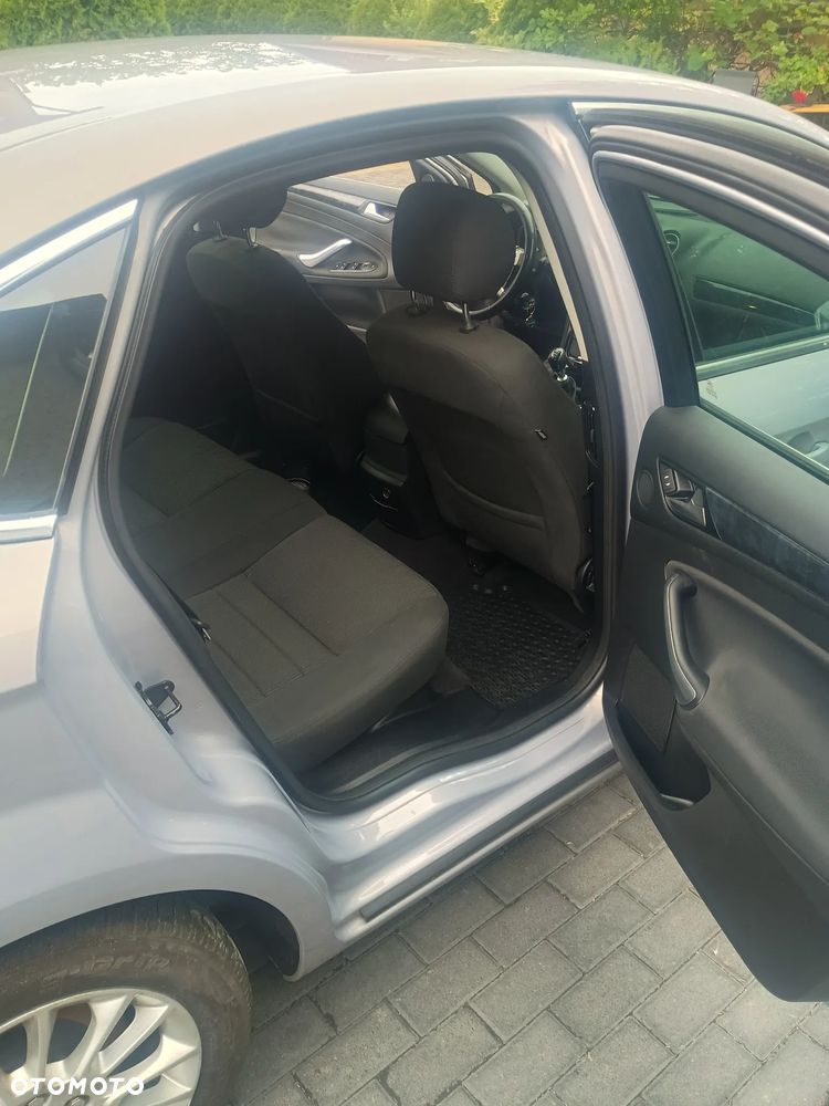Ford Mondeo 1.6 TDCi Ghia - 11
