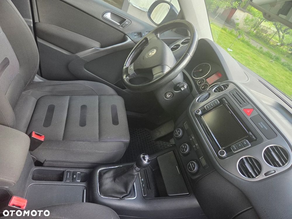 Volkswagen Tiguan - 21