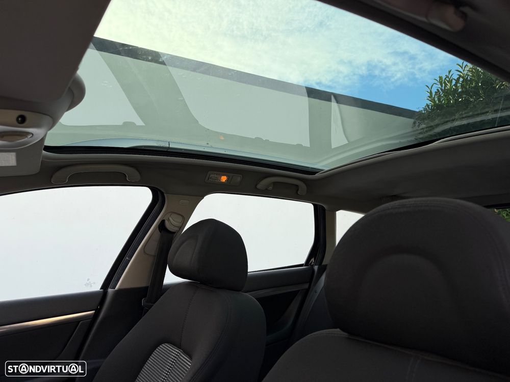 Peugeot 407 SW 1.6 HDi Executive - 14