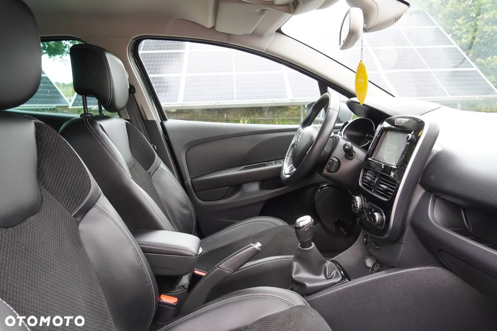 Renault Clio - 15