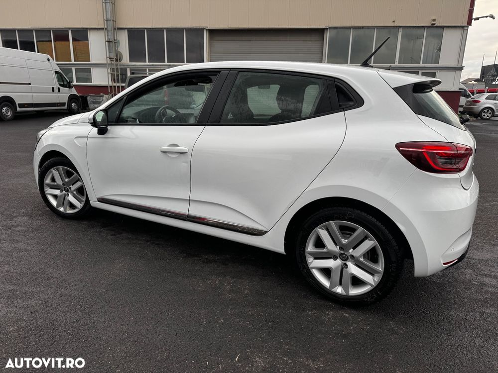 Renault Clio E-TECH Hybrid 140 ZEN - 11