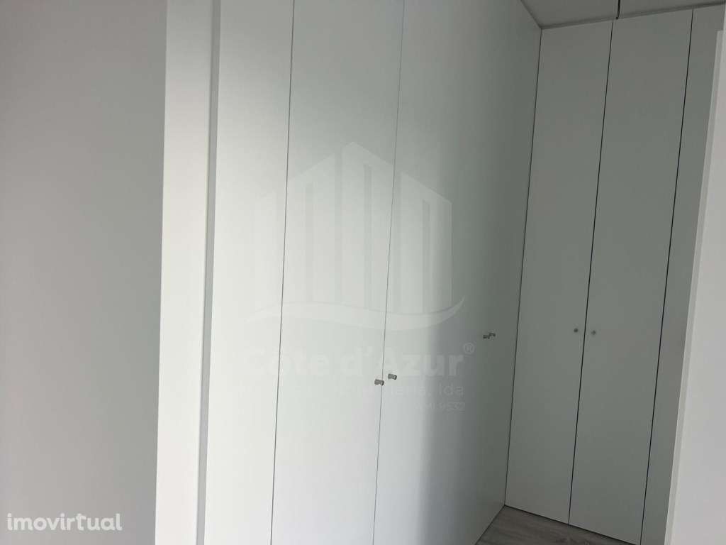 Descobre esta magnífica moradia T3 independente - Aroeira -Charneca... - Grande imagem: 3/34