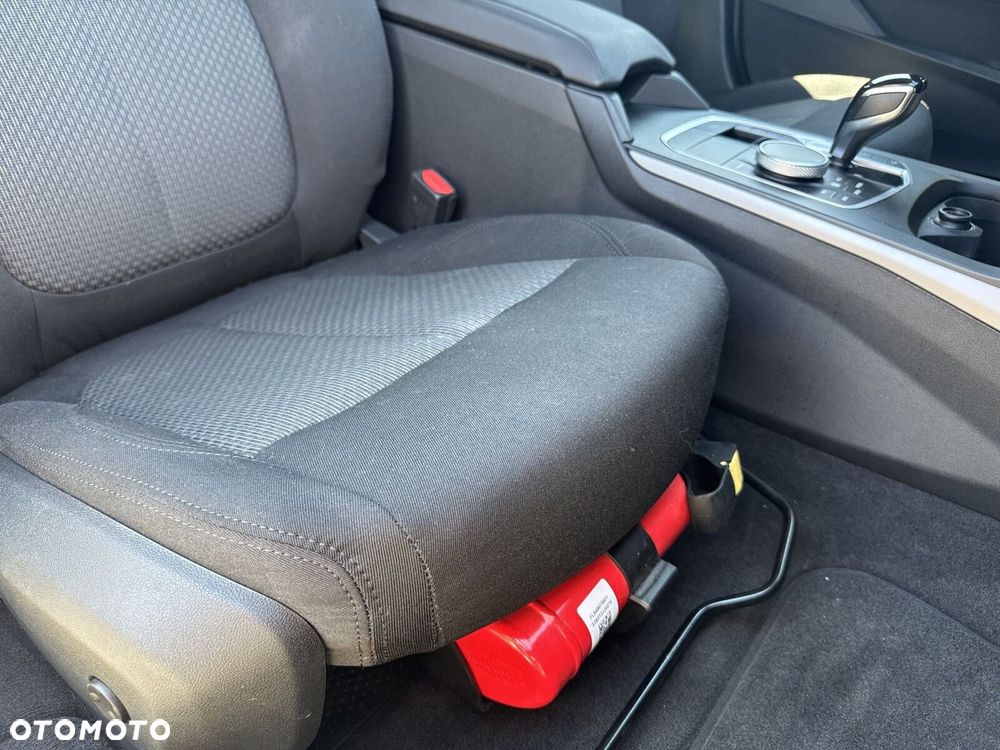 BMW Seria 1 118i Advantage - 28