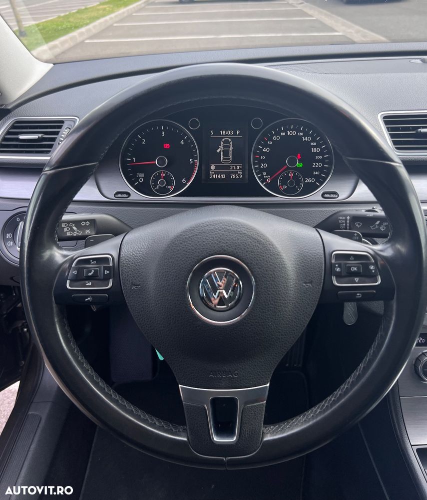 Volkswagen Passat - 7