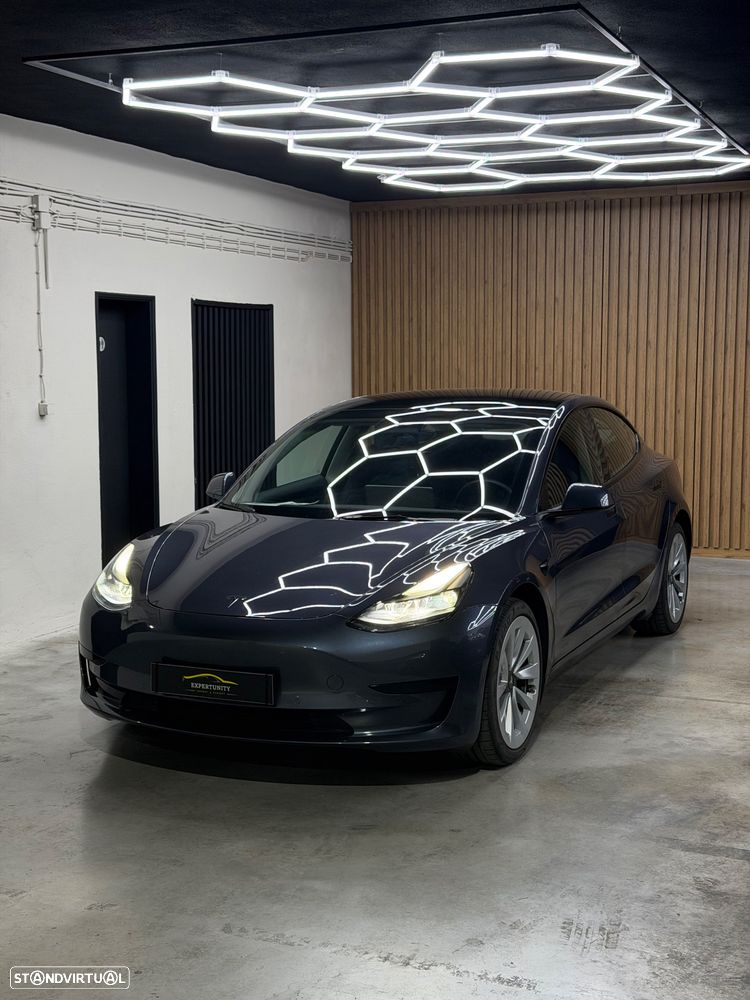 Tesla Model 3 Standard Range Plus RWD - 3