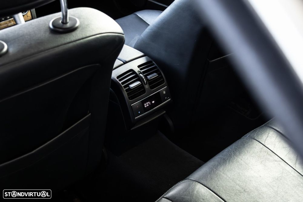 Mercedes-Benz C 320 - 31