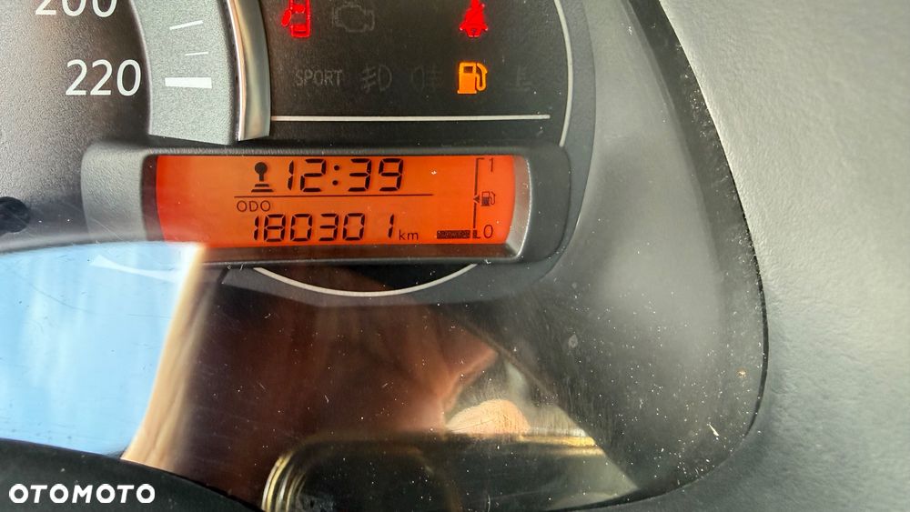 Nissan Micra 1.2 tekna - 12