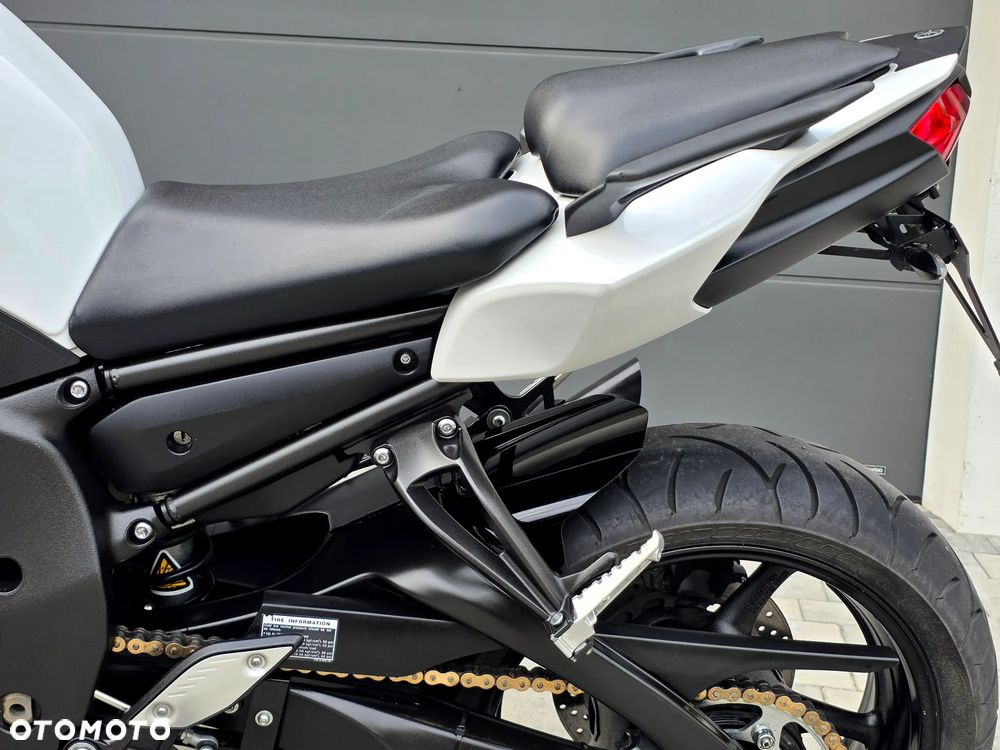 Yamaha FZ8 - 31