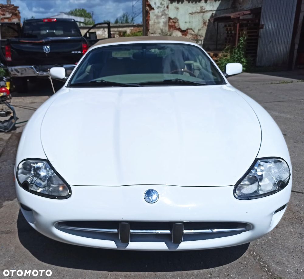 Jaguar XK8 4.0 - 6