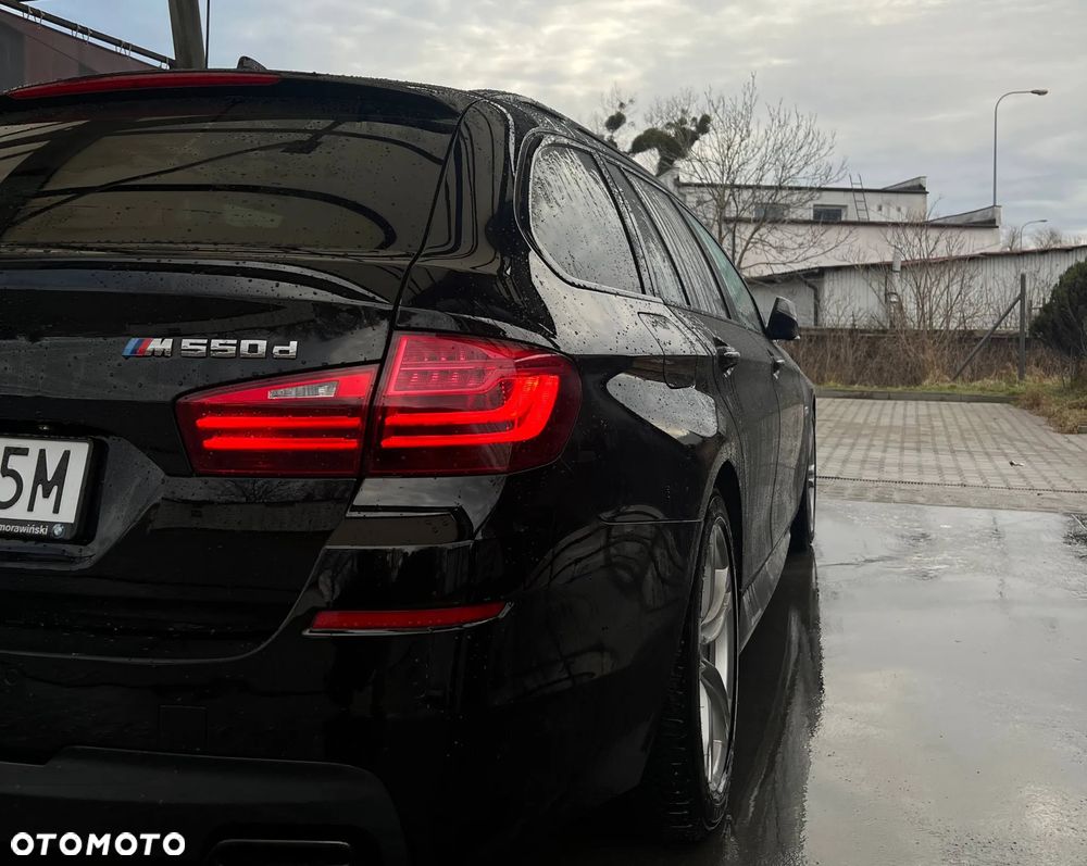 BMW Seria 5 M550d xDrive Sport-Aut - 9