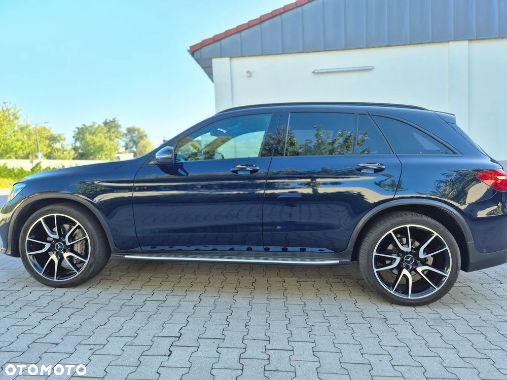 Mercedes-Benz GLC - 25