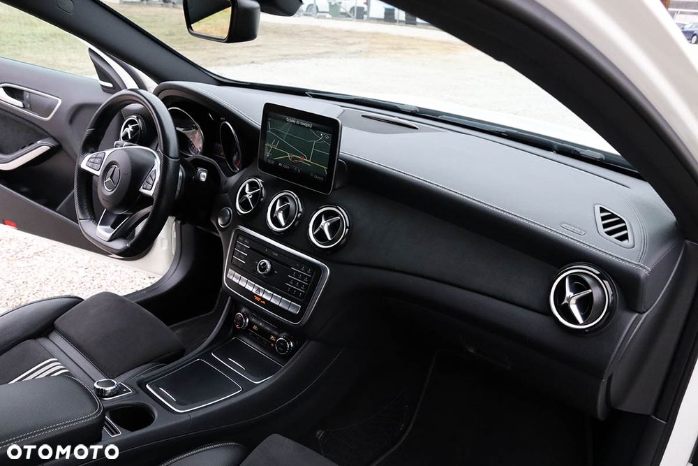 Mercedes-Benz GLA 250 7G-DCT Edition 1 - 25