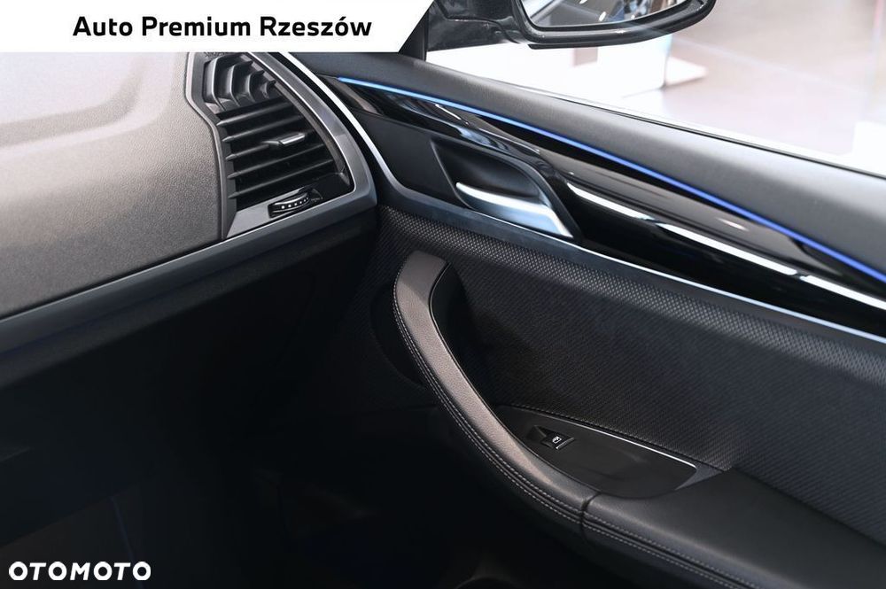 BMW X3 xDrive20d mHEV - 17