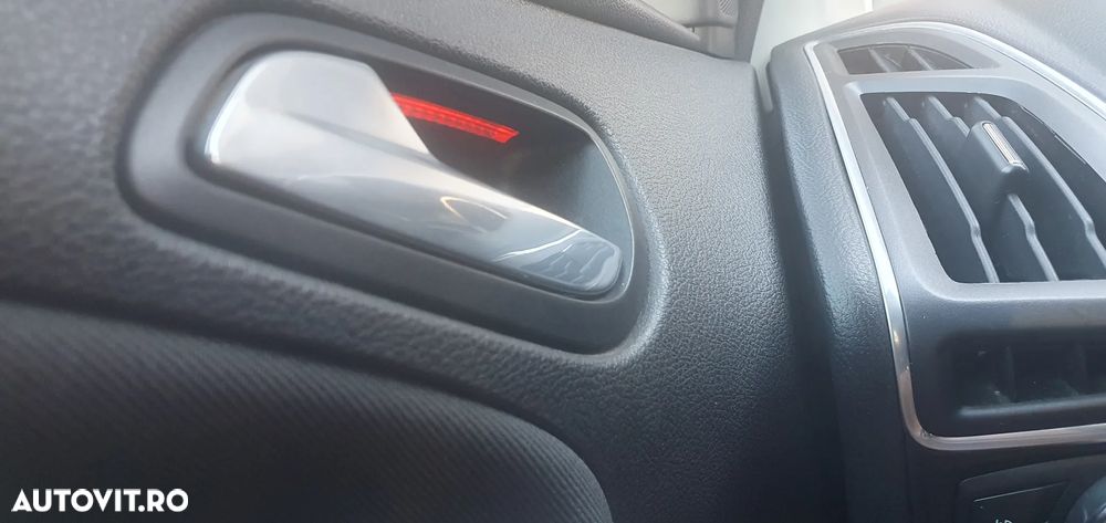 Ford Focus Turnier 1.0 EcoBoost Start-Stopp-System Titanium - 21
