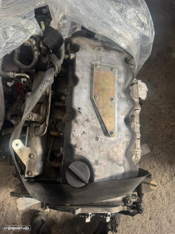 Motor Combustão Nissan Tino - 1