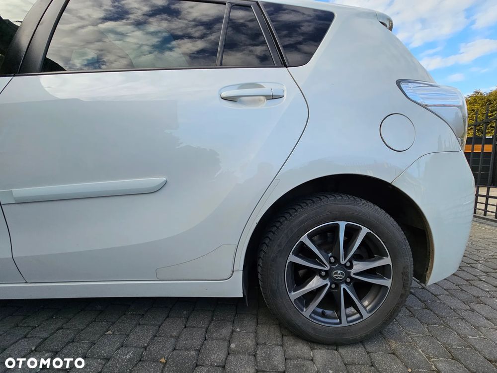 Toyota Verso 2.0 D-4D 5-Sitzer - 3