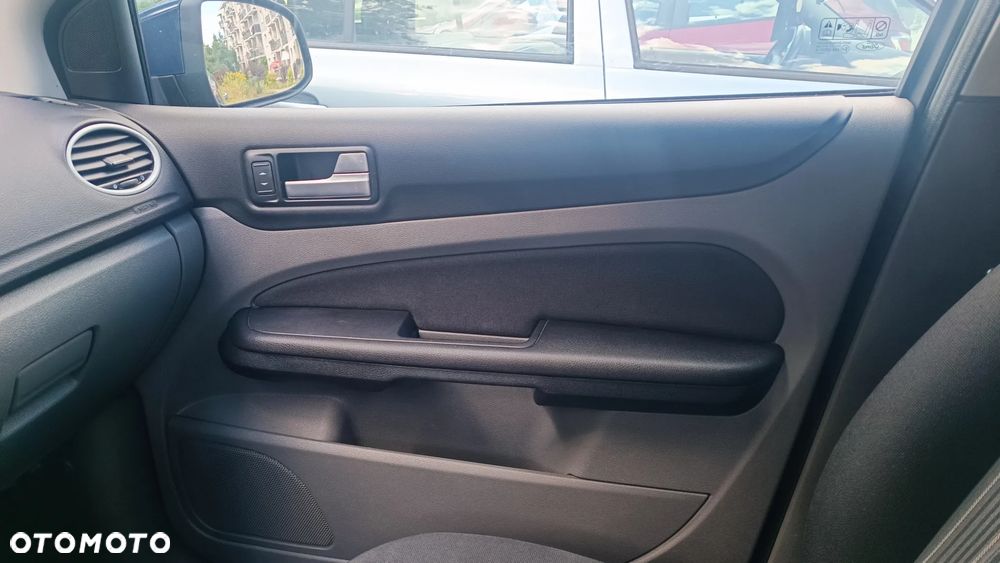 Ford Focus 1.8 TDCi Silver X - 11